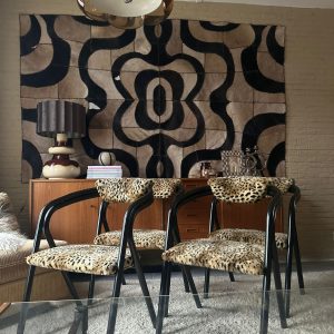 4 Vintage panterprintstof stoelen